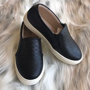 AKID LIV Black Snake/White Slip On Shoe